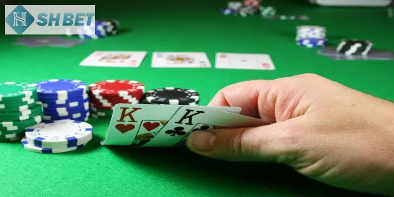 Game xì dách online có đến hàng triệu hội viên chơi tại SHBET